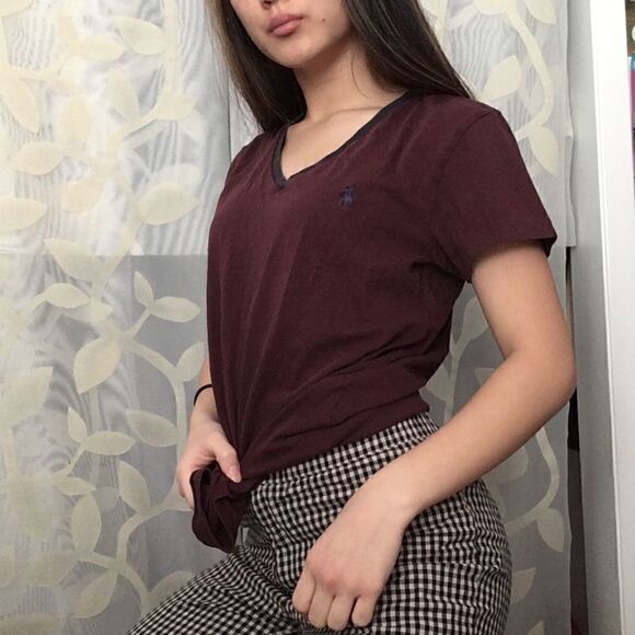 100% burgundy Ralph Lauren sport top - Picture 2 of 4
